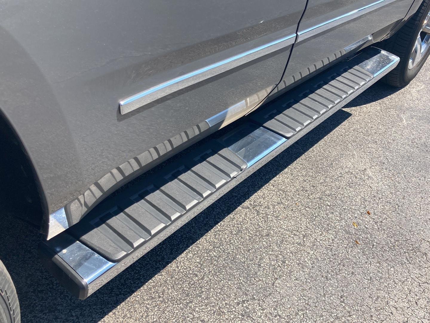 Used 2019 Pepperdust Metallic Chevrolet LT image 9