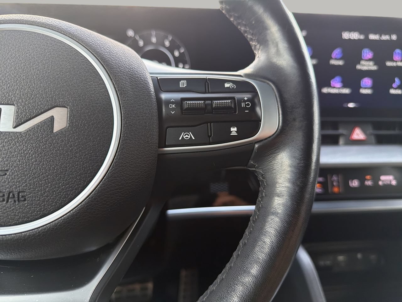 Used 2024 Gravity Gray Kia X-Pro image 30