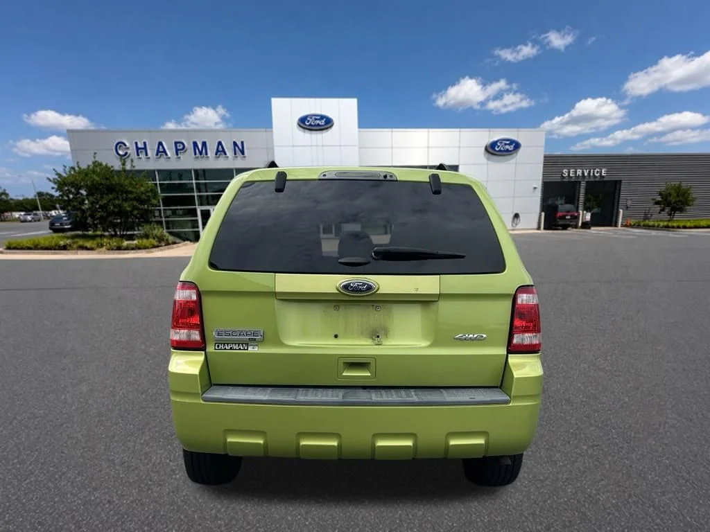 Used 2011 Lime Squeeze Metallic Ford XLT image 4