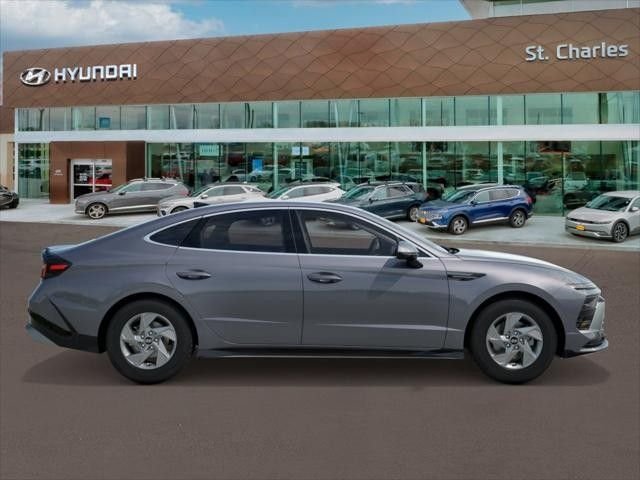 New 2026 Blue Hyundai SE image 24