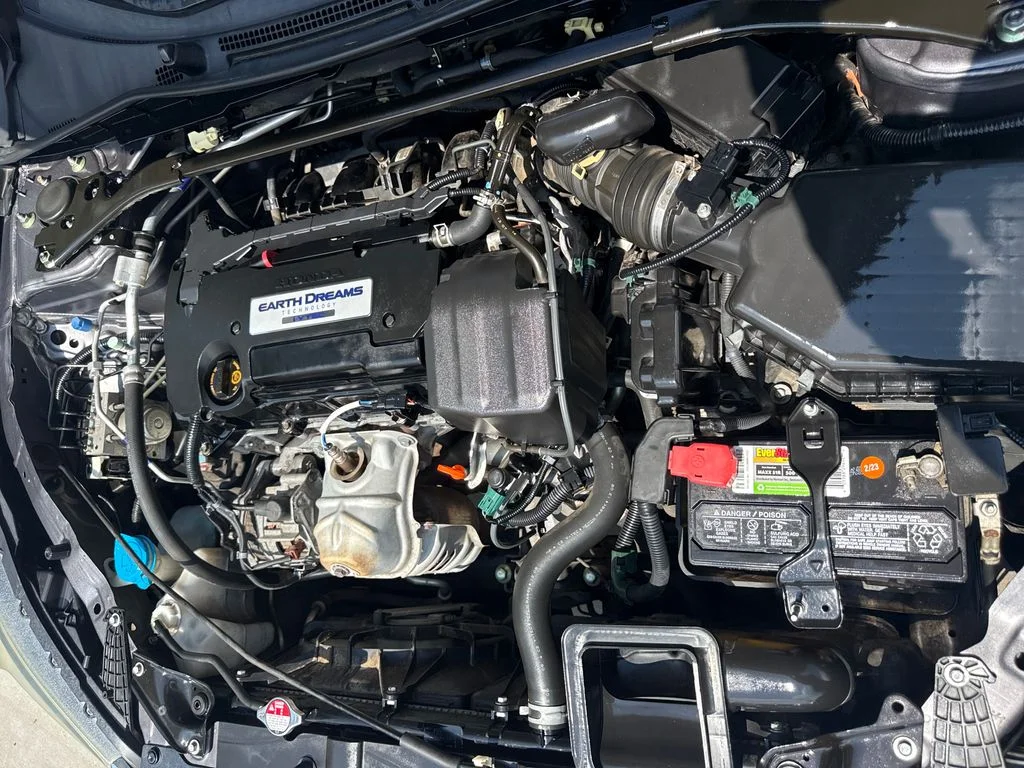 Used 2014 Modern Steel Metallic Honda EX image 35