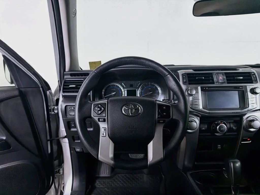 Certified Used 2019 Silver Toyota SR5 image 19