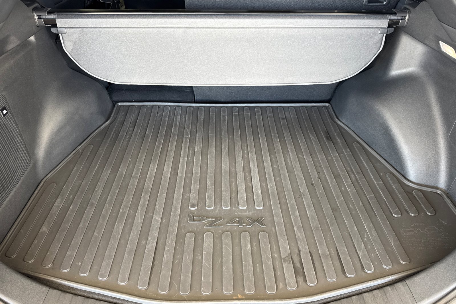 Certified Used 2023 Wind Chill Pearl Toyota Limited image 14