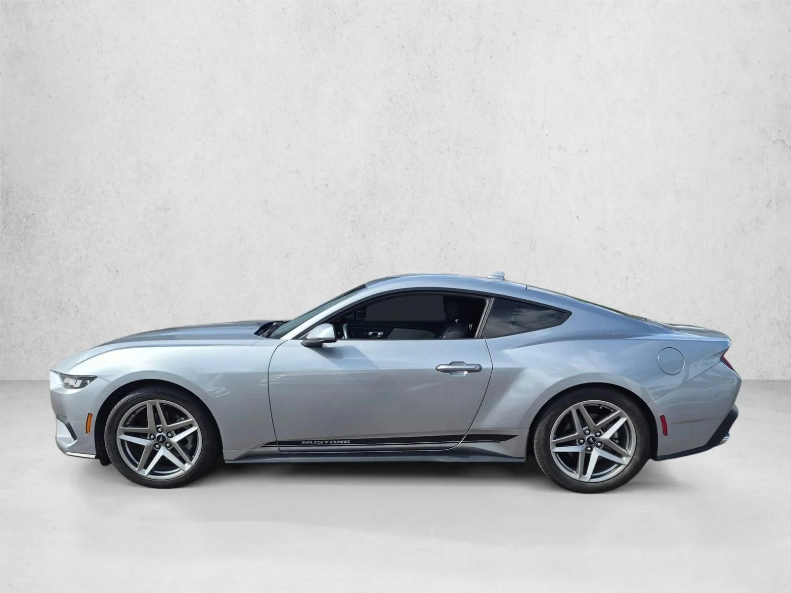 Used 2024 Iconic Silver Metallic Ford EcoBoost image 8