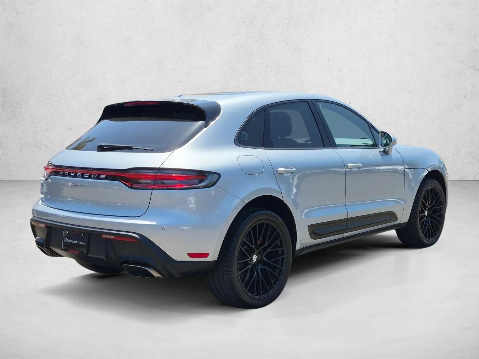 Used 2023 Dolomite Silver Metallic Porsche  image 5