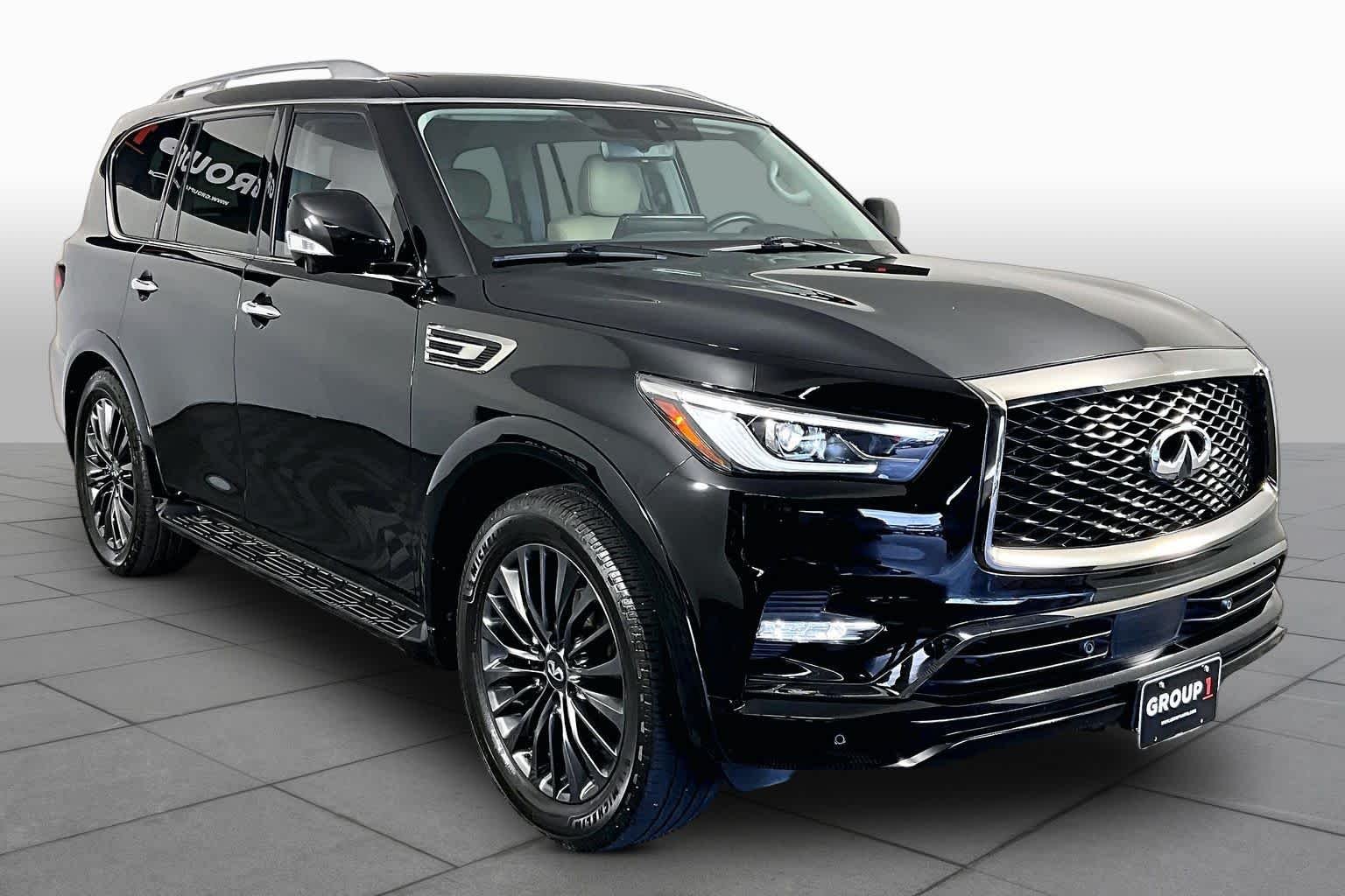 Used 2023 Black Obsidian INFINITI PREMIUM SELECT image 3