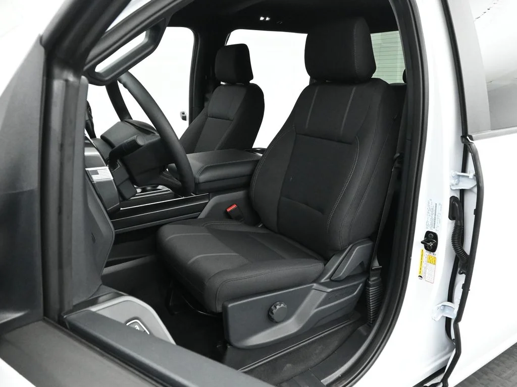 New 2026 Oxford White Ford STX image 8