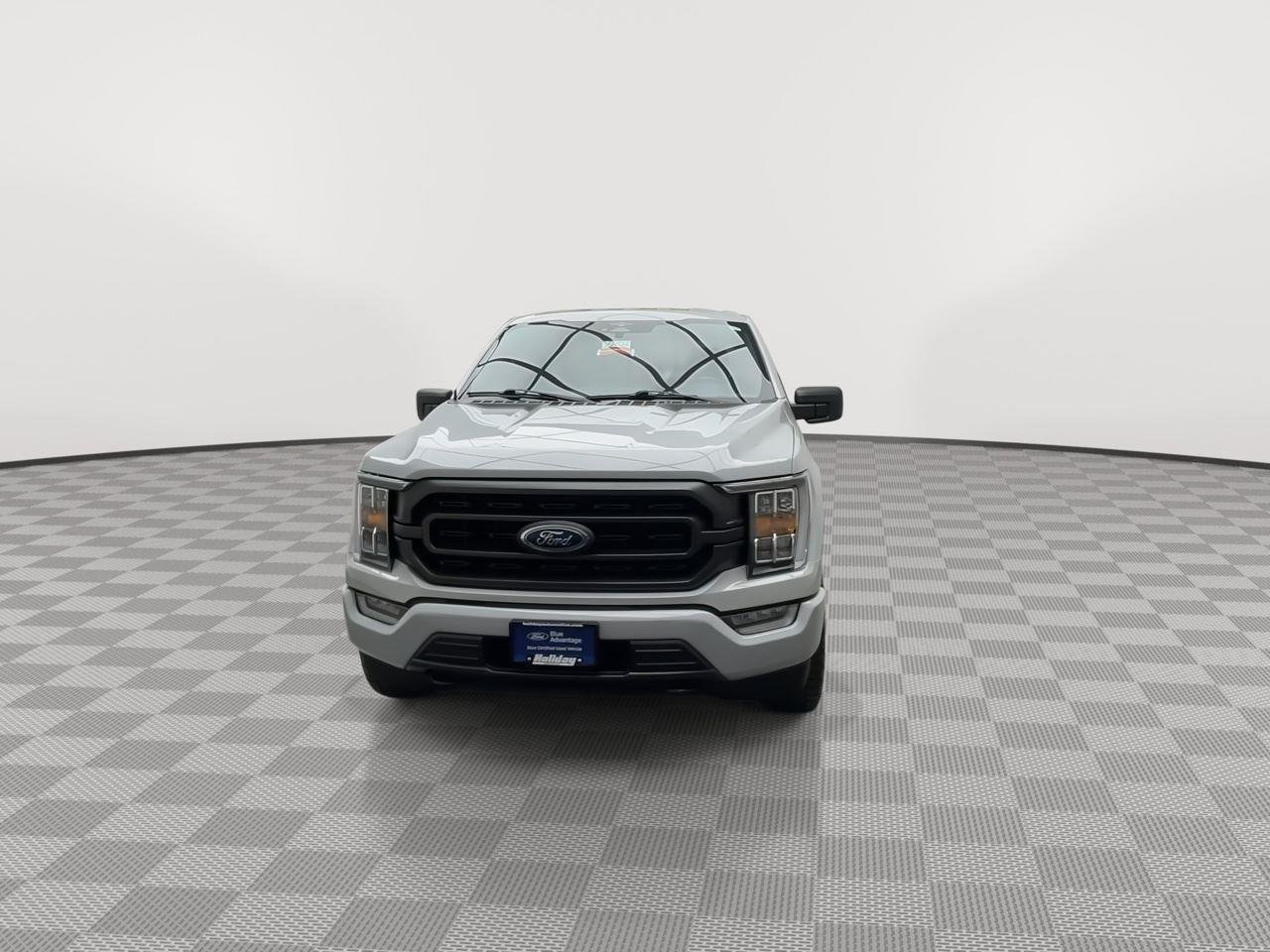 Used 2023 Avalanche Gray Ford XLT image 39