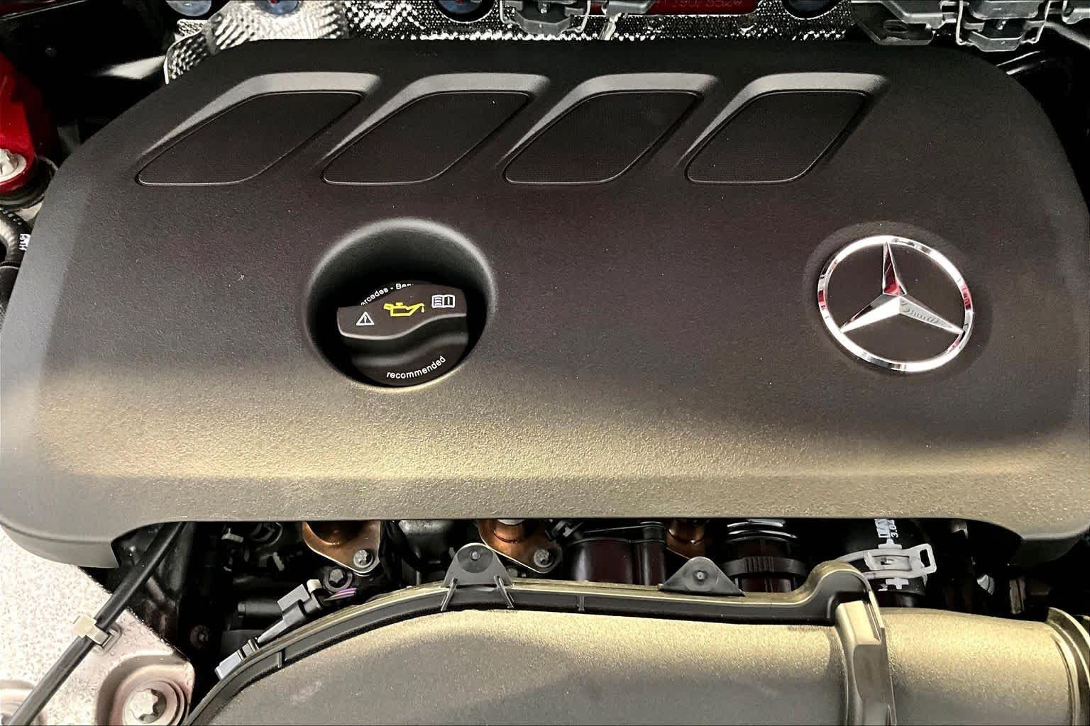 New 2026 MANUFAKTUR Patagonia Red Metallic Mercedes-Benz GLA 250 image 15