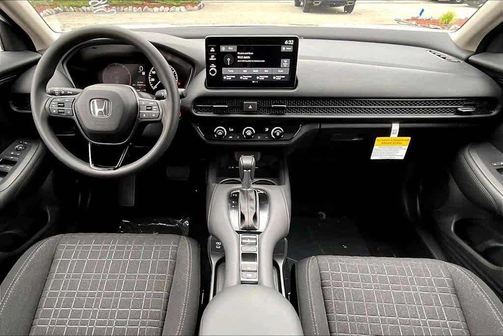 New 2026 Platinum White Pearl Honda LX image 11