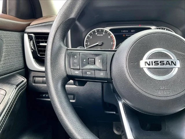 Used 2021 Gun Metallic Nissan SV image 23
