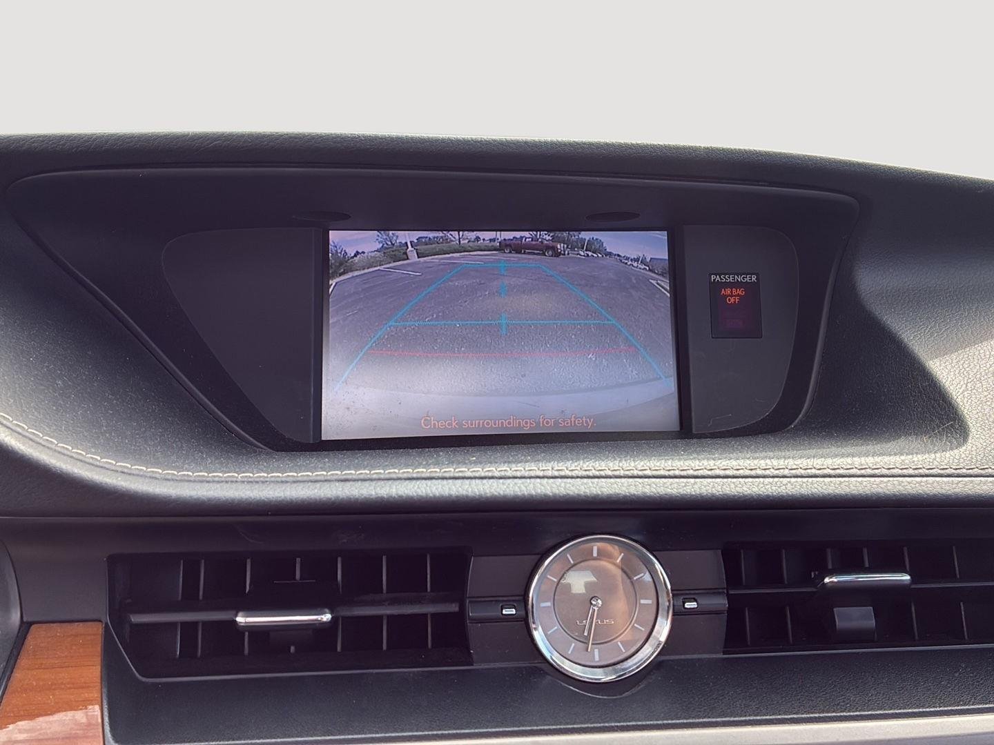 Used 2014 Nebula Gray Pearl Lexus Hybrid image 17