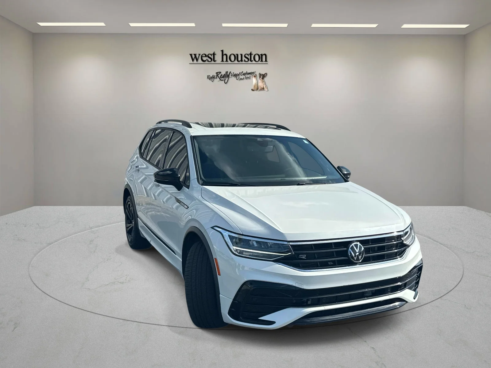 Used 2024 White Volkswagen SE R-Line Black image 3