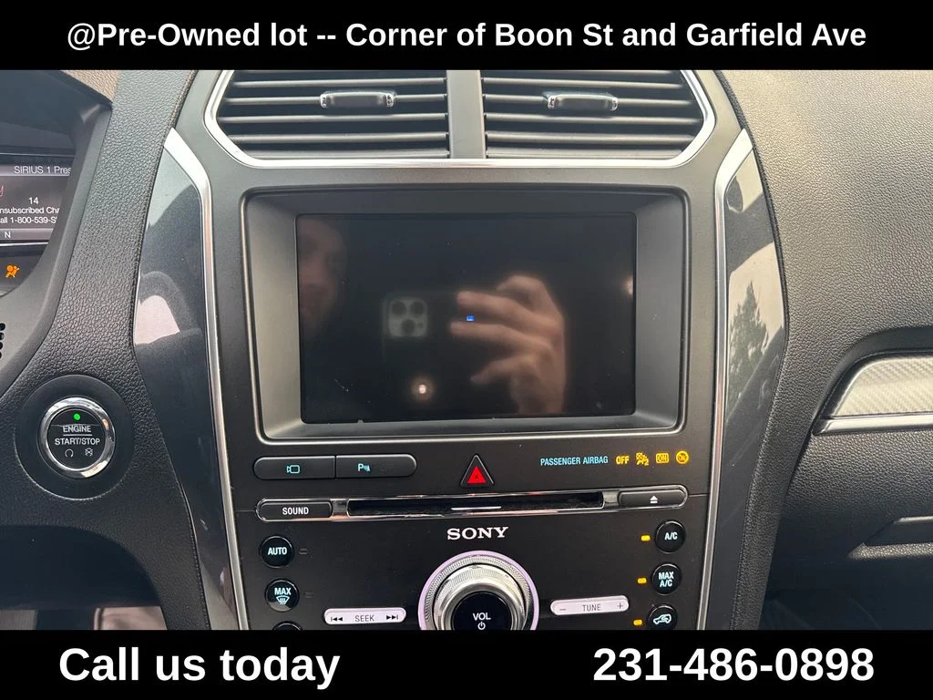 Used 2018 Red Ford Sport image 19