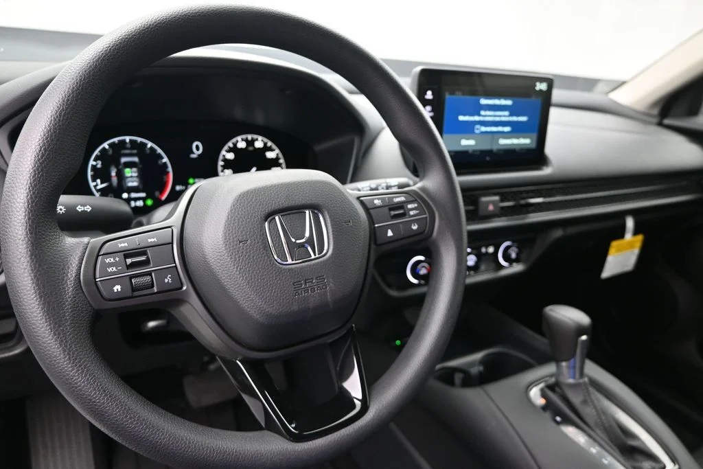 New 2027 Platinum White Pearl Honda LX image 16