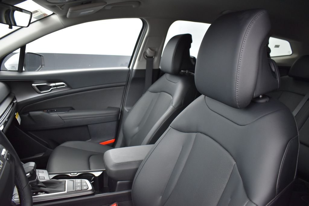 2026 Kia Sportage EX - Photo 9