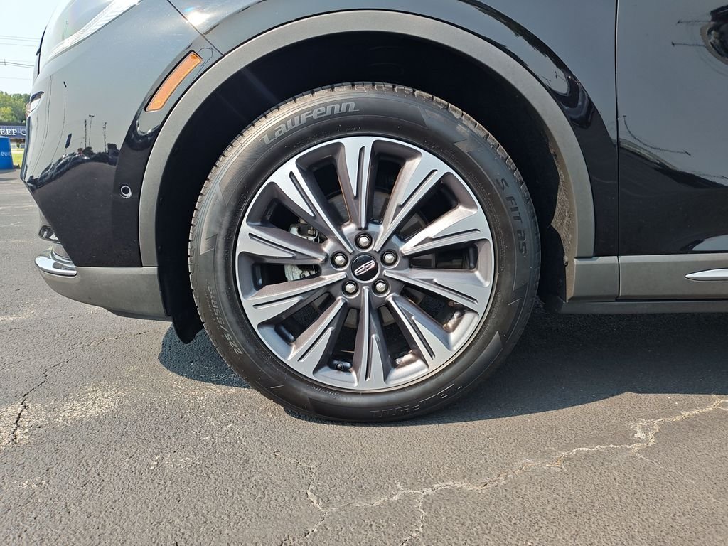 Used 2020 Black Lincoln Reserve image 10