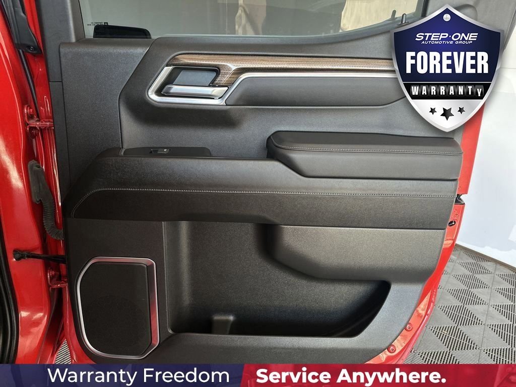 Used 2023 Red Chevrolet RST image 33