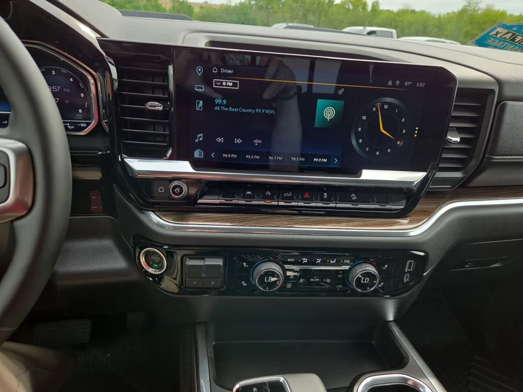 2024 Chevrolet Silverado 1500 LT Trail Boss - Photo 17
