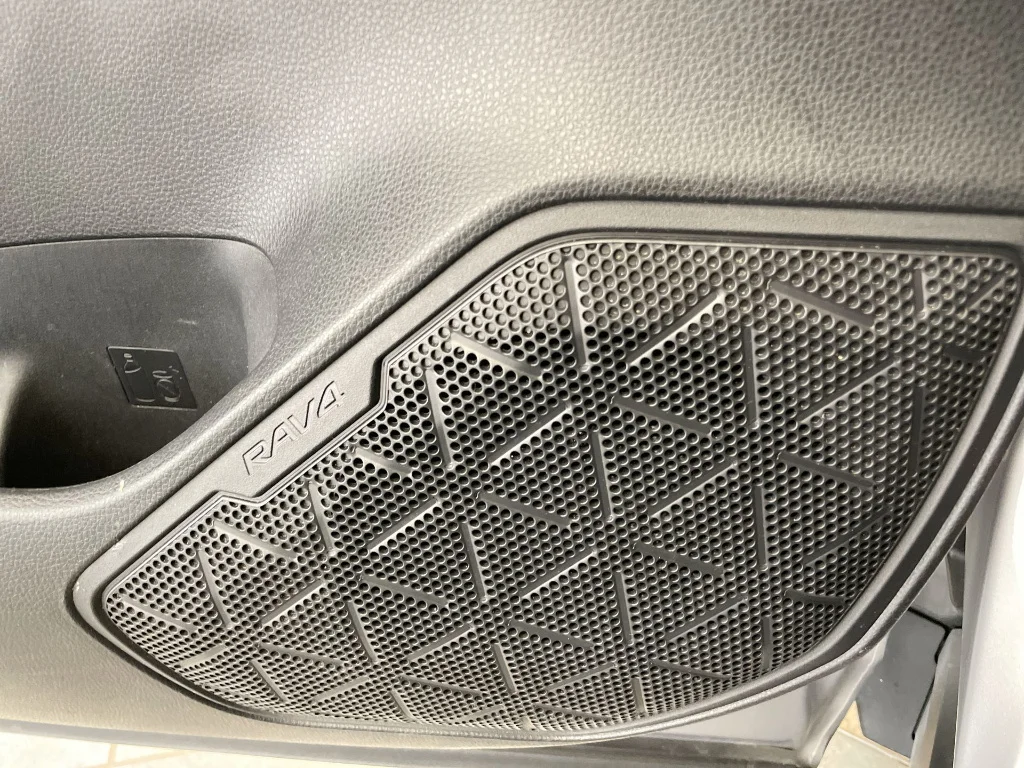 Used 2022 Silver Sky Metallic Toyota XLE image 25