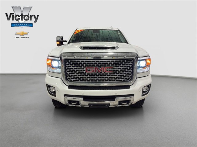 Used 2017 GMC Sierra 2500 Denali HD Denali with VIN 1GT12UEYXHF185252 for sale in Kansas City
