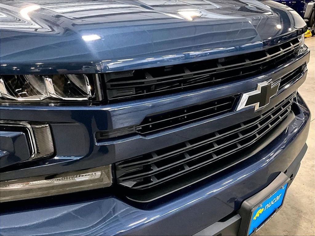 Used 2019 Blue Chevrolet RST image 33