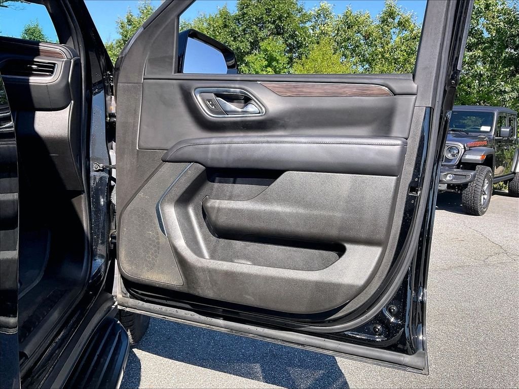 Used 2021 Black Chevrolet LS image 11
