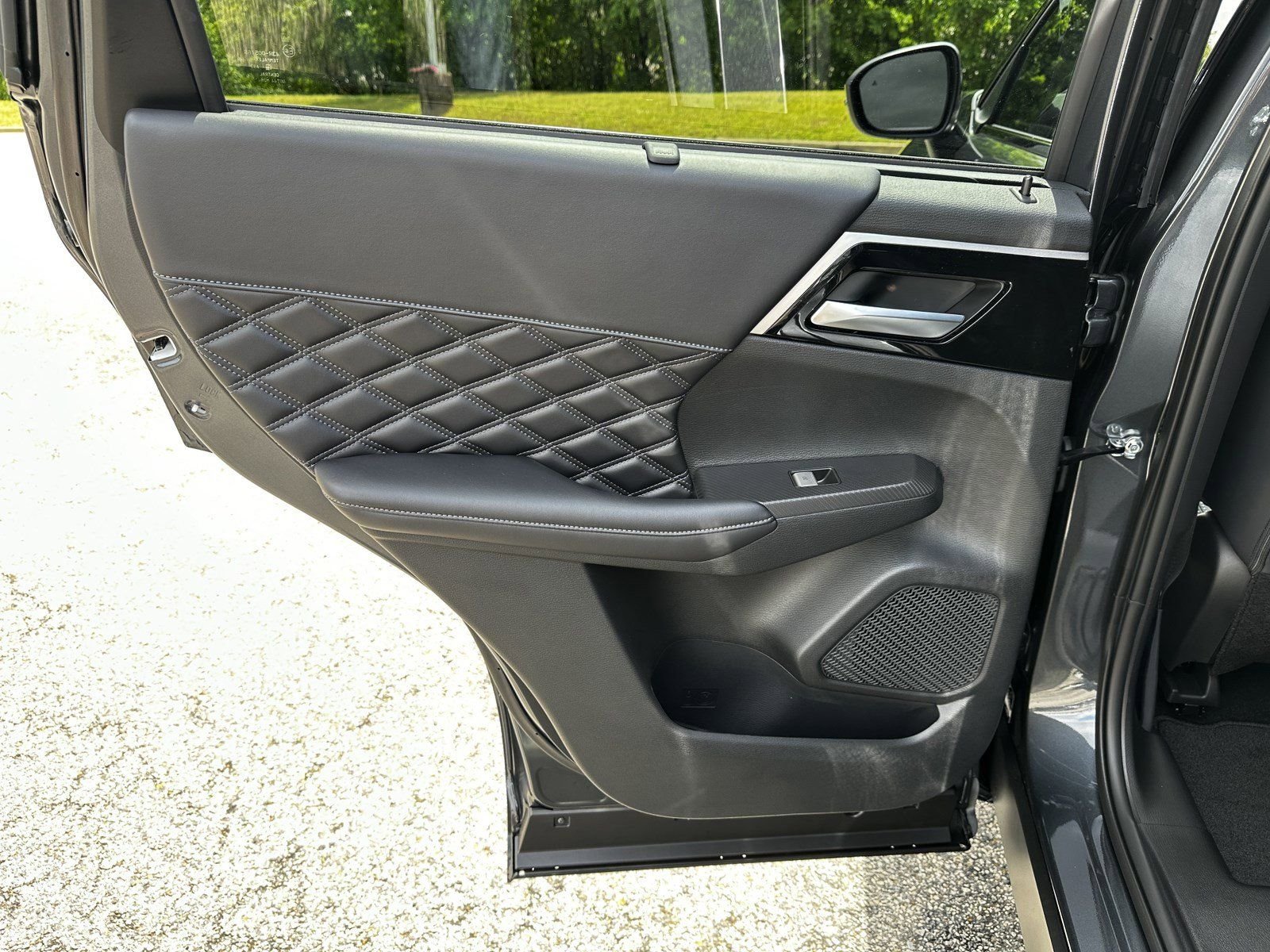 New 2026 Gray Nissan Platinum image 20
