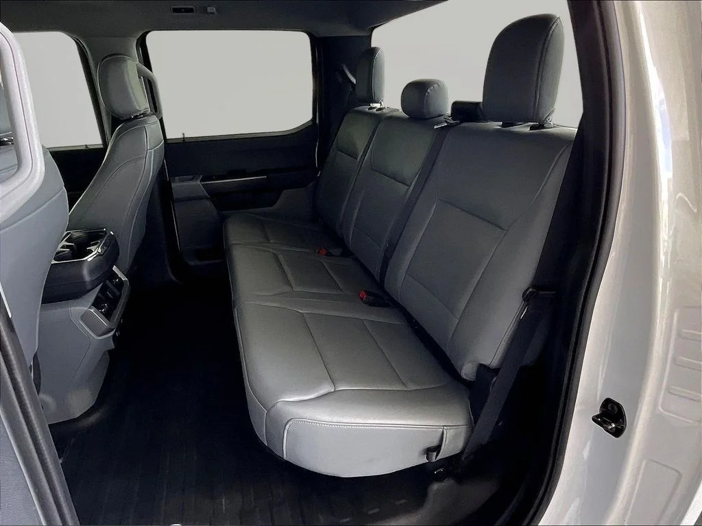 Used 2023 Oxford White Ford Pro image 24