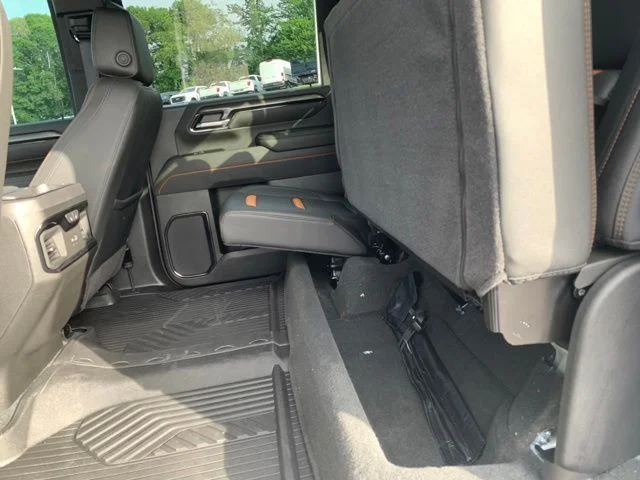 Used 2026 White GMC AT4 image 20