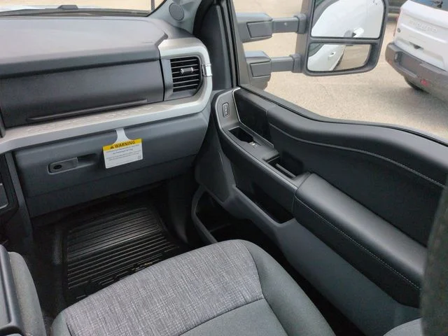 New 2026 Oxford White Ford F-250® XLT image 17