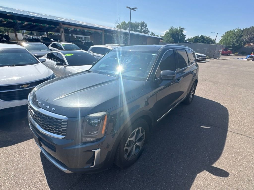 Used 2020 Gray Kia EX image 21