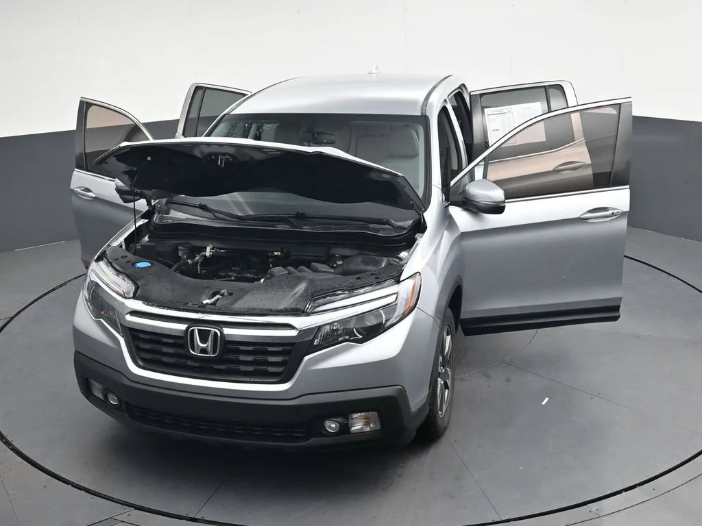 Used 2017  Honda RTL-T image 42