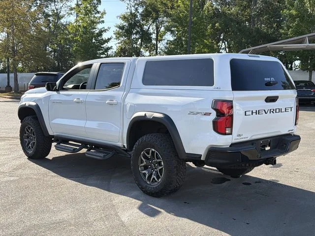 Used 2025 White Chevrolet ZR2 image 3