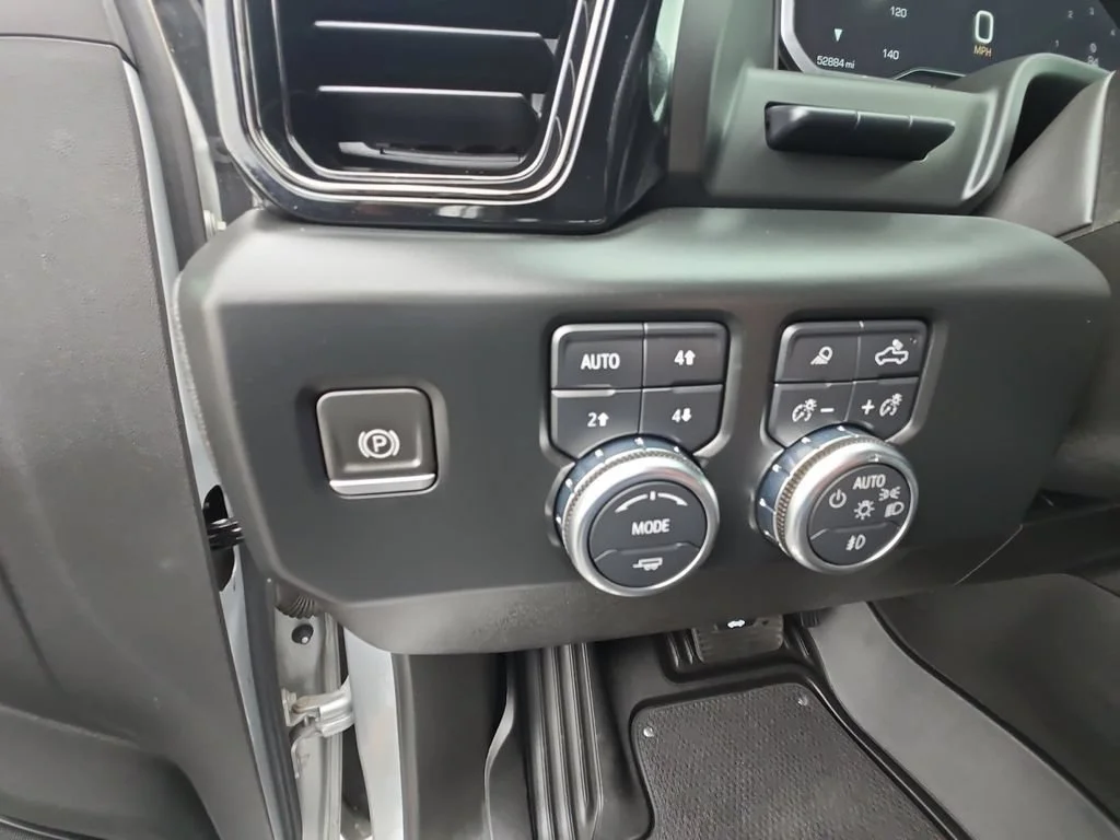 Certified Used 2022 QUICKSILVER METALLIC GMC AT4 image 26