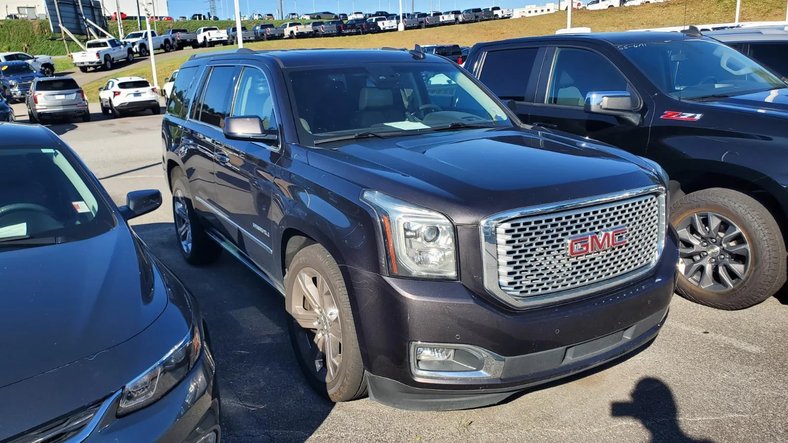 Used 2016 IRIDIUM METALLIC GMC Denali image 2