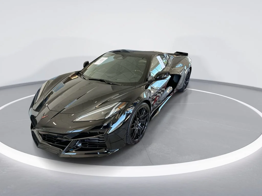 Used 2025 Black Chevrolet Z06 image 2