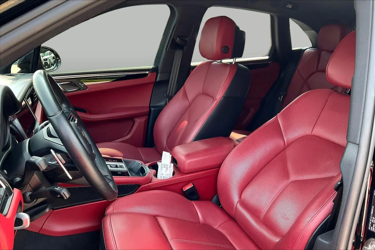 Used 2023  Porsche T image 8