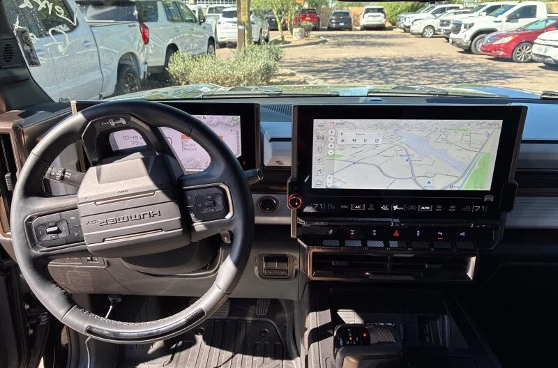 Used 2024 Black GMC 2X image 4