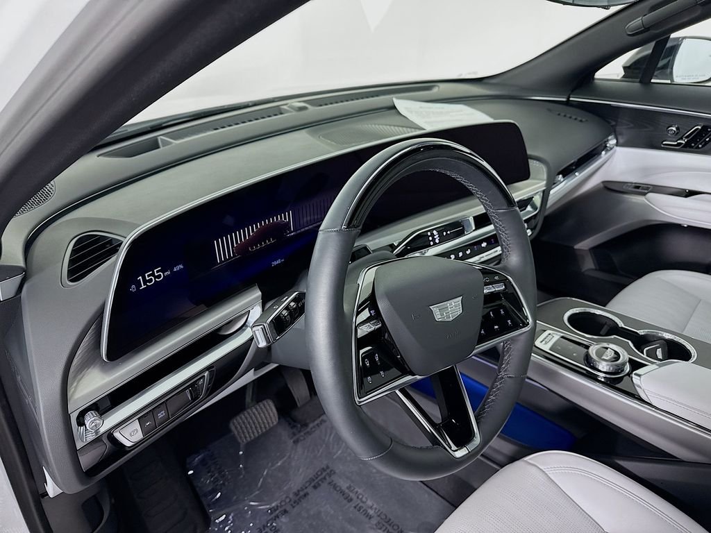 Used 2025 White Cadillac Sport image 4