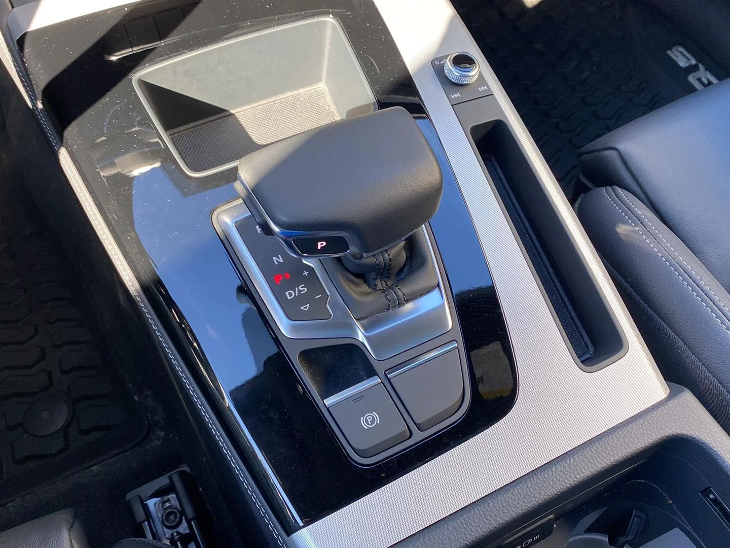 Used 2023 Mythos Black Metallic Audi S line Prestige image 18