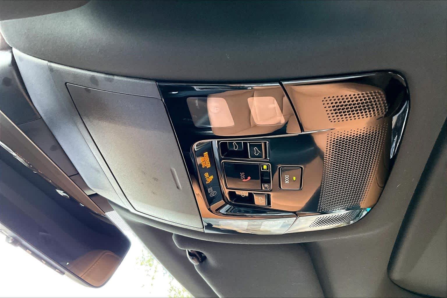 Used 2024 Nightfall Mica Lexus Premium Plus image 32