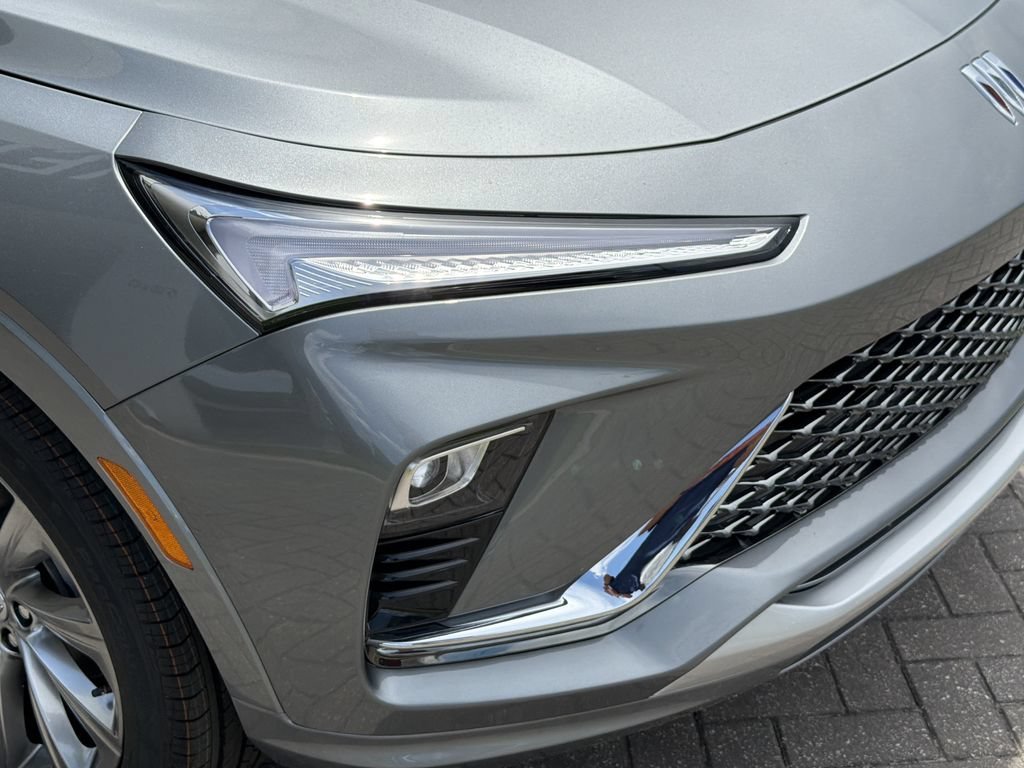 New 2026 Moonstone Gray Metallic Buick Avenir image 9