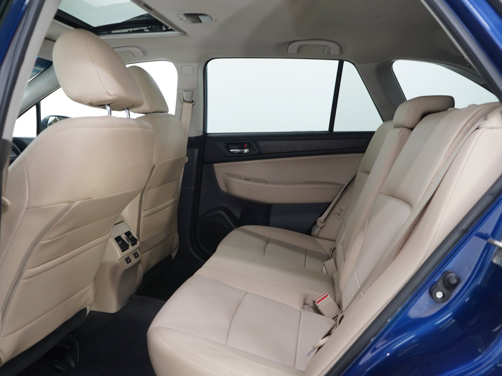 Used 2016 Lapis Blue Pearl Subaru 2.5i image 15