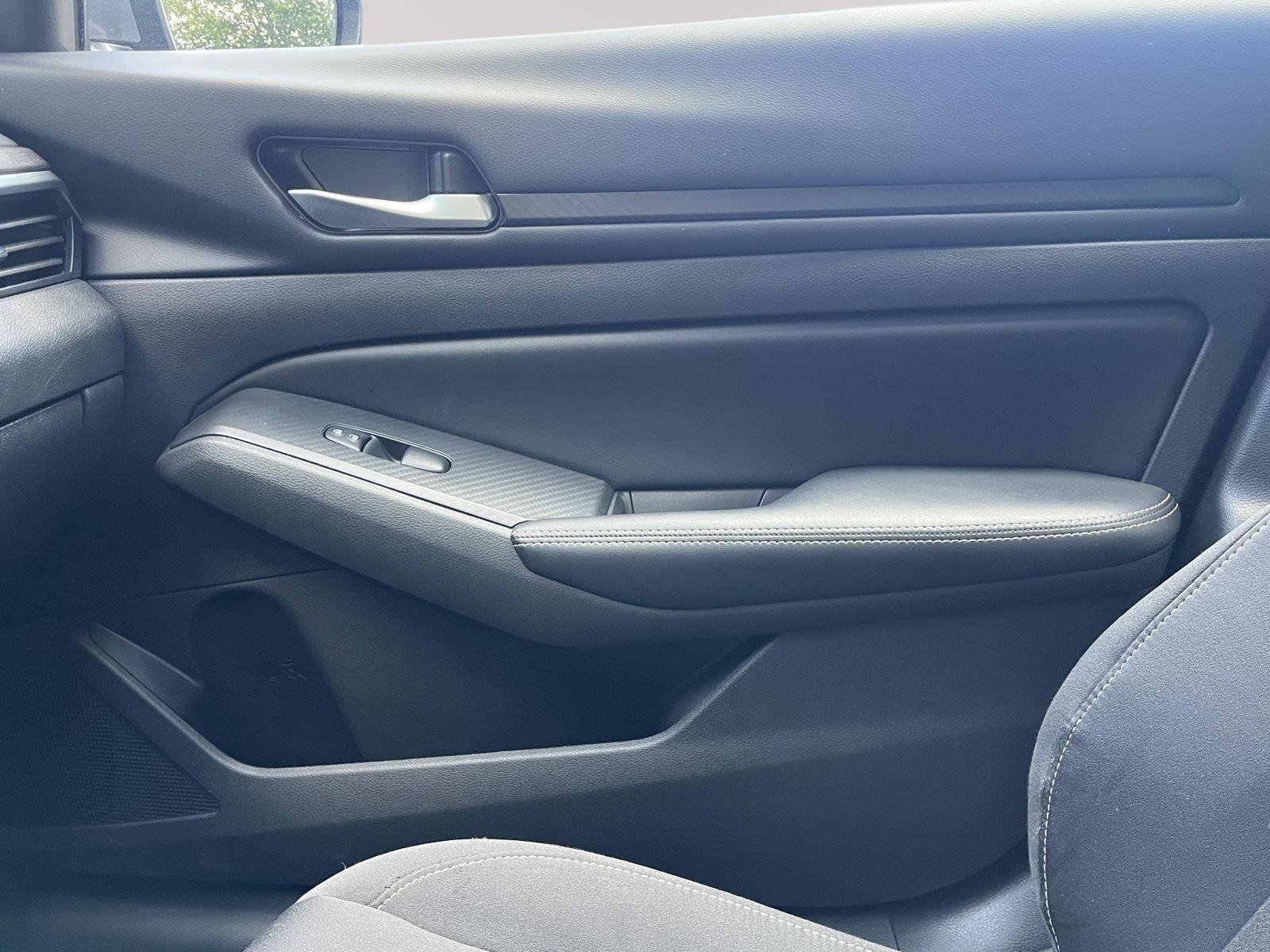 Used 2024 Gun Metallic Nissan 2.5 SV image 23