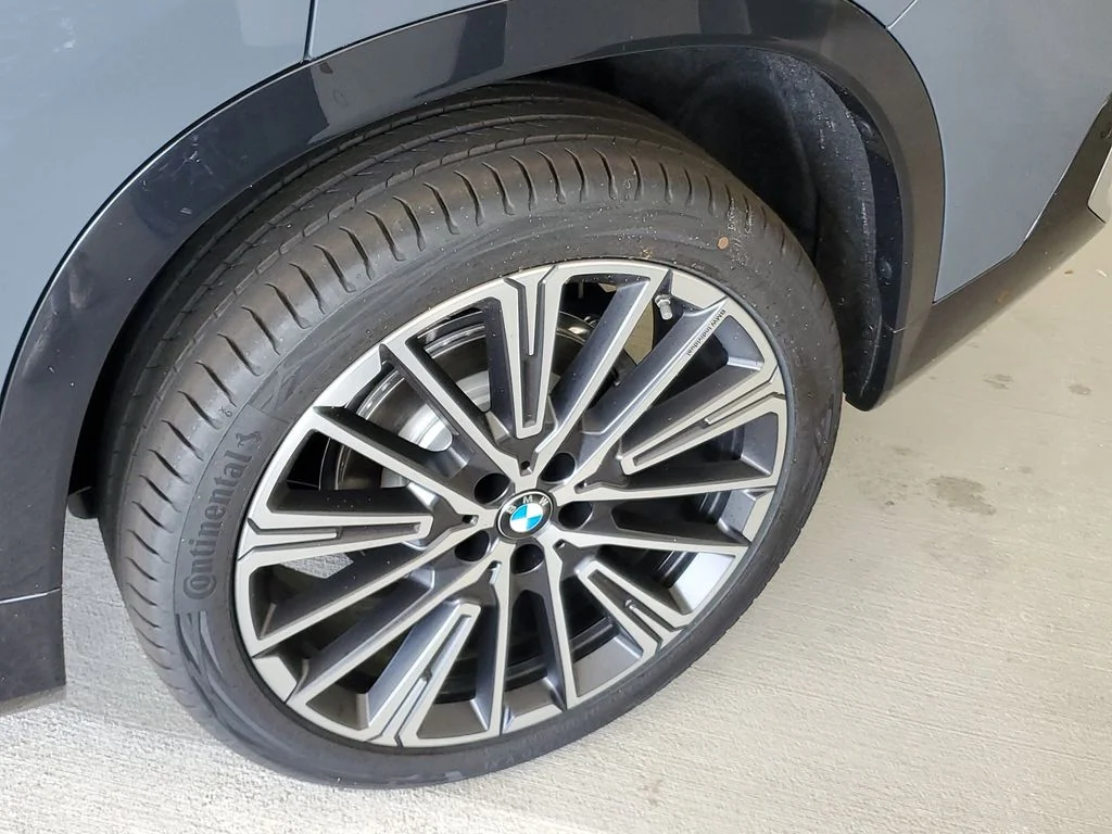 Used 2026 Storm Bay Metallic BMW xDrive28i image 5