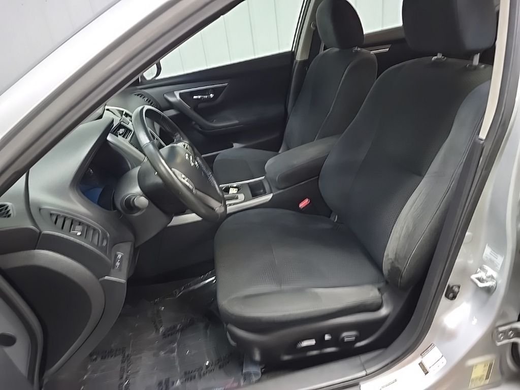 Used 2015 Silver Nissan 2.5 SV image 29