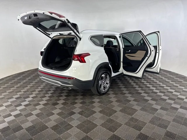 Used 2023 White Hyundai SEL image 18