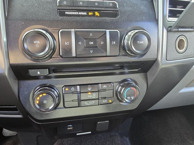 Used 2017 Shadow Black FORD XLT image 20