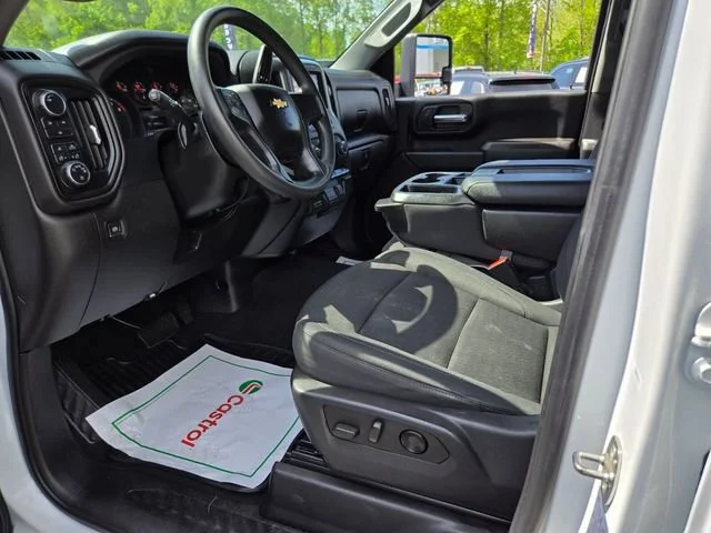 Used 2024 Summit White Chevrolet Custom image 11